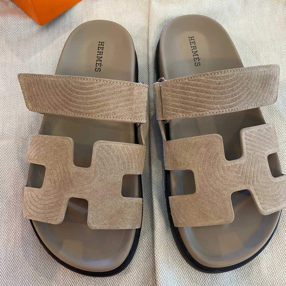 100% AUTH Hermes Womens Suede Chypre Sandals, Beige Sable 37.5. Excellent